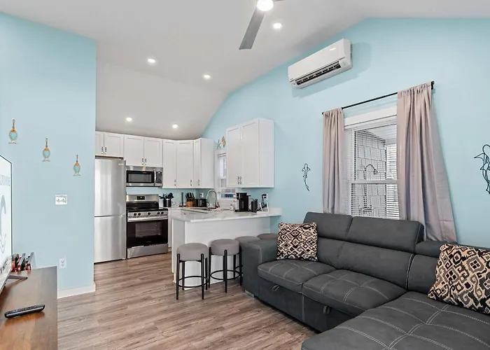 Parrot Bay 25 Pet Friendly