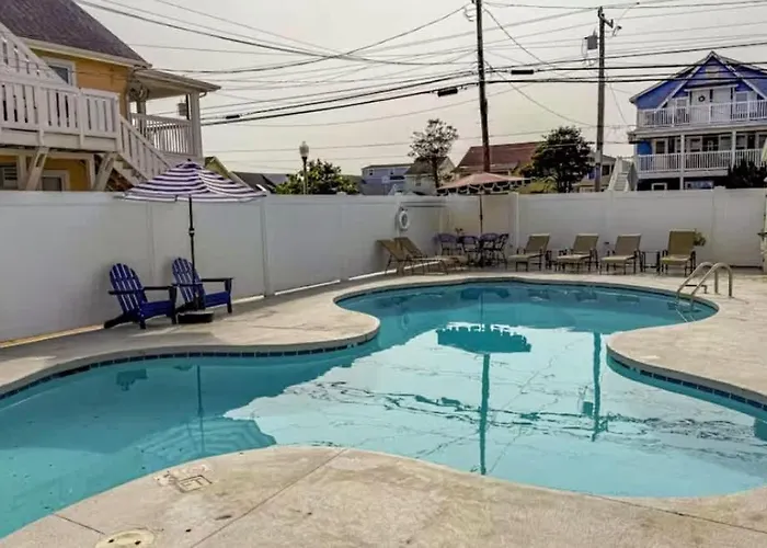 Parrot Bay 25 Pet Friendly